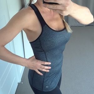 GapFit peekaboo back workout tank